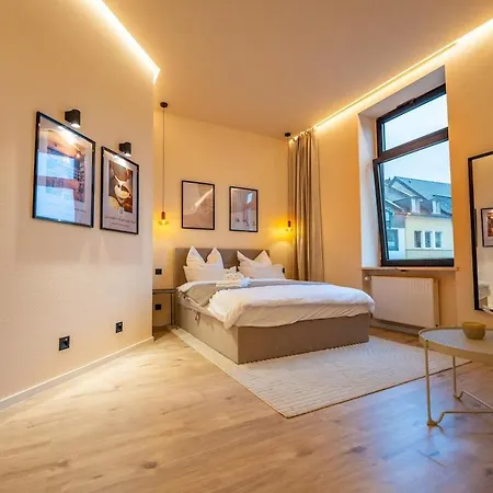 Llr Design - Orange Mandarine Im Zentrum Von Koblenz Apartment