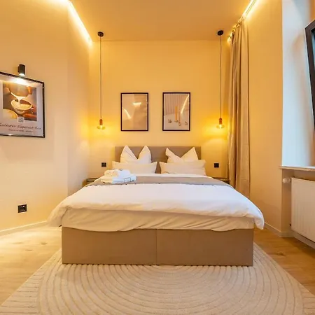 Apartment Llr Design - Orange Mandarine Im Zentrum Von Koblenz *