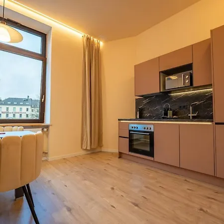 Llr Design - Orange Mandarine Im Zentrum Von شقة